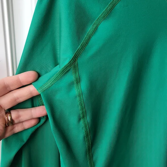 Reebok Play Dry V-neck Pullover Long-sleeved Activewear Top Size M - Picture 3 of 6